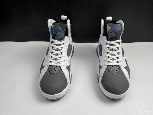 Chep Onekick CU9307-100 (2021) 7 Retro Jordan Flint 0731